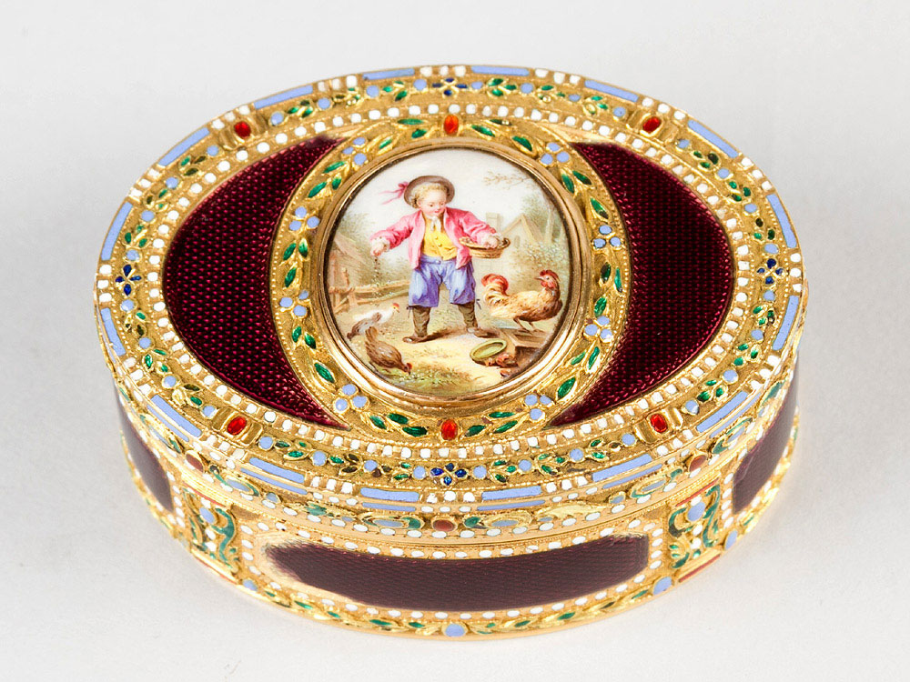 French Two collour gold Box with multi colloured and painted enamel decorations in the centre the oval enamel in the manner of Francoise Boucher (1703-1770) , marked with master sign and numbered 166, Paris around 1770. size 6,5 cm x 5 cm x 2,2cm . Weight 89 gramm French Two collour gold Box with multi colloured and painted enamel decorations in the centre the oval enamel in the manner of Francoise Boucher (1703-1770) , marked with master sign and numbered 166, Paris around 1770. size 6,5 cm x 5 cm x 2,2cm . Weight 89 gramm